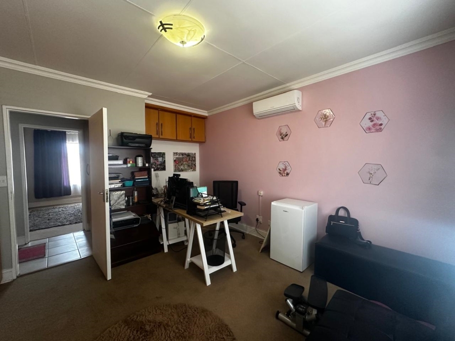 3 Bedroom Property for Sale in Heuwelsig Free State